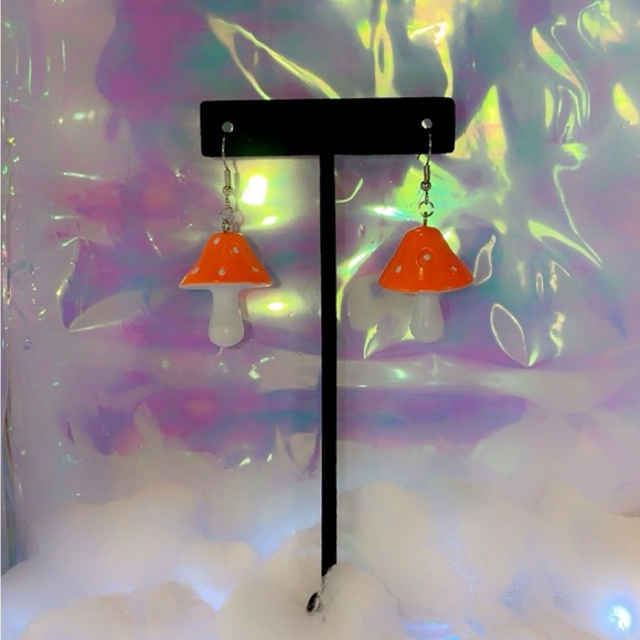 Mushroom Earrings, about the size of a quarter mushroom top! - Picture 1 of 1